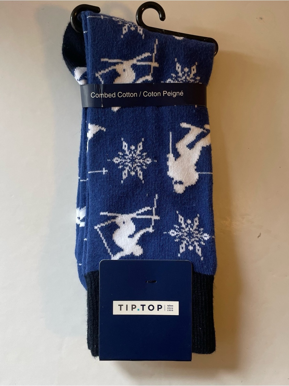 NWT Tip Top Men's Combed Cotton Novelty Dress Socks - Blue Winter Skier Theme